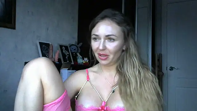 AngelinaLove28's cam snapshot