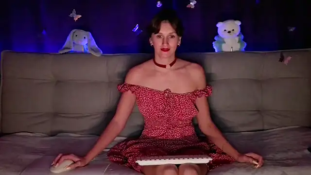 intolerable_girl's cam snapshot