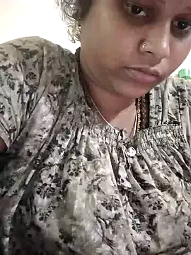 sweetqueen143 live sex cam