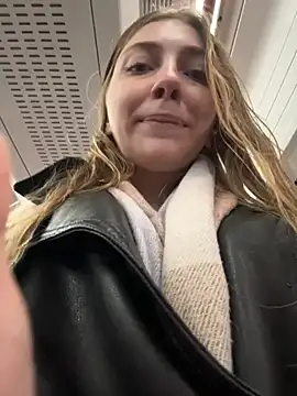 Sunny___Bunny's cam snapshot