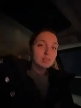 DollyTall's cam snapshot