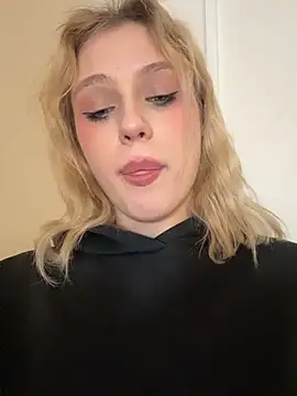 CaitlinSugar's cam snapshot