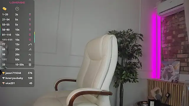 Jenny_Harrington's cam snapshot