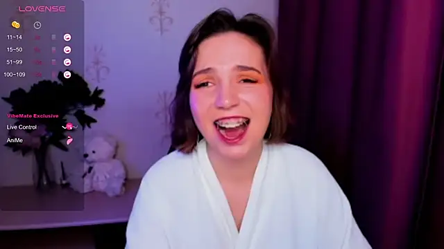 KindHazelHere_'s cam snapshot