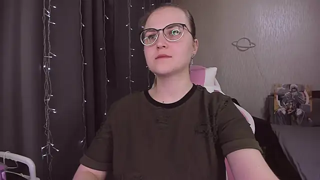 MissBrightShine's cam snapshot