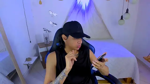 Brand_habes's cam snapshot