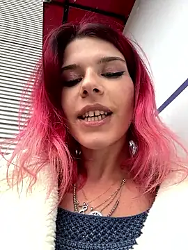 RiriRoseey live sex cam