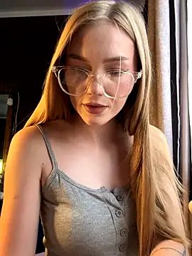 MilaMoone's cam snapshot