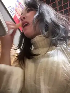 yourkeer's cam snapshot