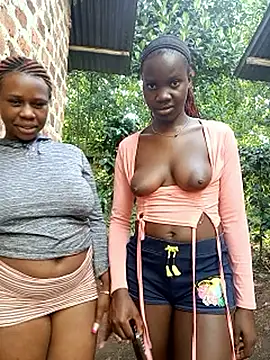 Black_juicy24 live sex cam