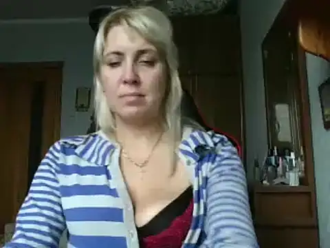 IrinaB1's cam snapshot