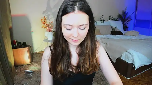 AlluringLookk's cam snapshot