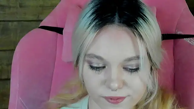 AnnaDelon's cam snapshot