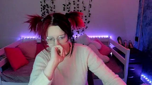 shy_elina01's cam snapshot