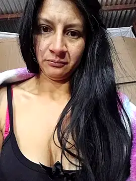 Lesli_14's cam snapshot