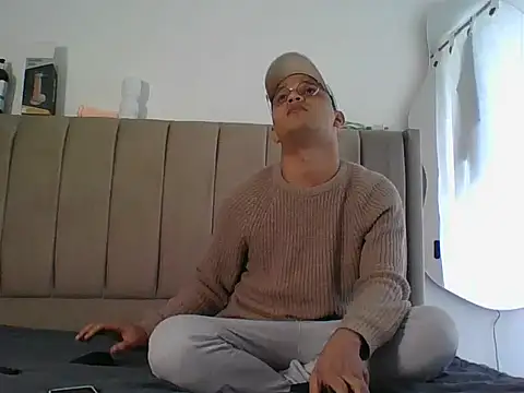 saul_thompson's cam snapshot