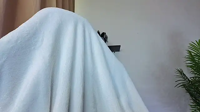 Raven_Ink's cam snapshot