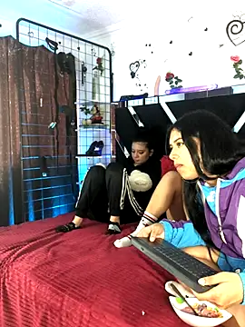 1lovelygirls live sex cam