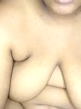 KinkyLunaRose's cam snapshot