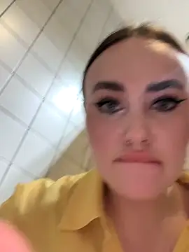 KiraSunshine live sex cam