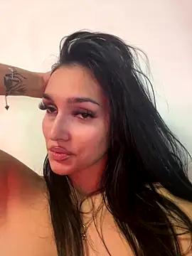 EllaBlowy live sex cam