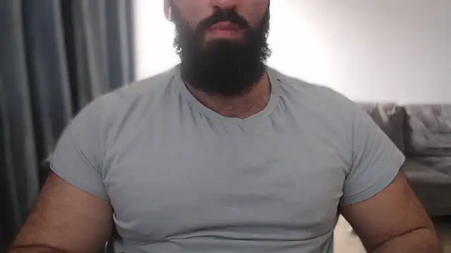 hugemachohandsome's cam snapshot