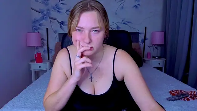 Sweetie_kitty1 live sex cam