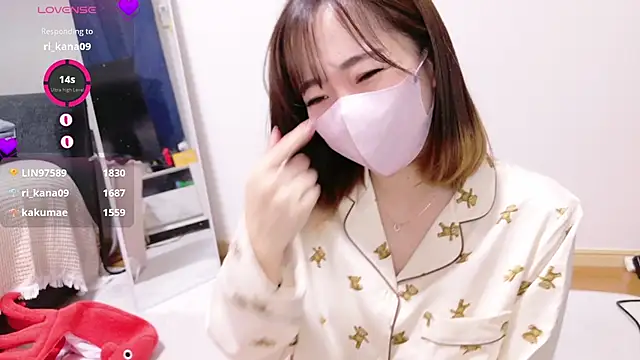 Rio_chan_ live sex cam