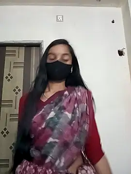 Raya-Moni live sex cam