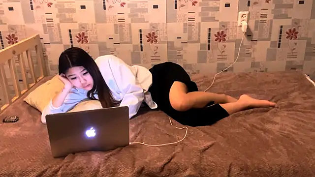 YunDargenio live sex cam