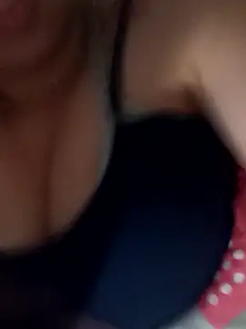 Megannn__21 live sex cam