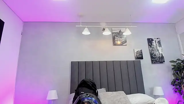 violet_and_myers live sex cam