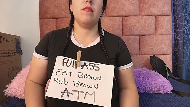 Sofi-Brown live sex cam