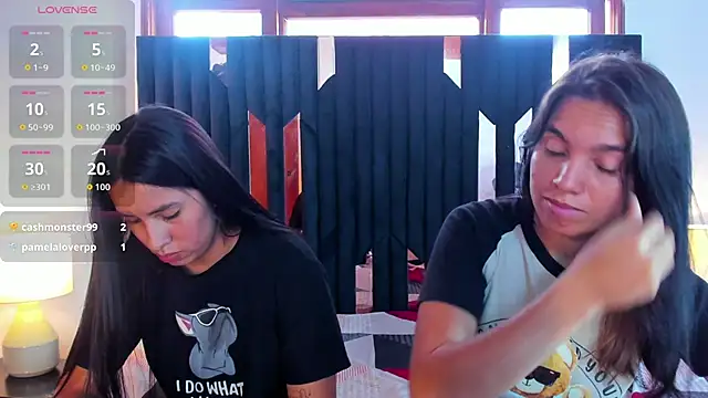 Sofy_and_Mia live sex cam