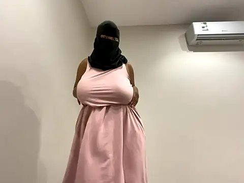 Submissive_Arab live sex cam