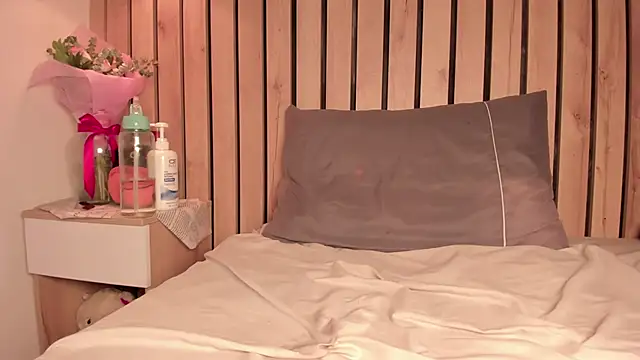 sofiesoft live sex cam