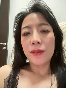 yourkeer live sex cam