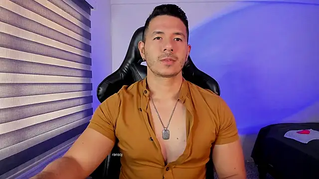 ransoj's Stripchat show and profile