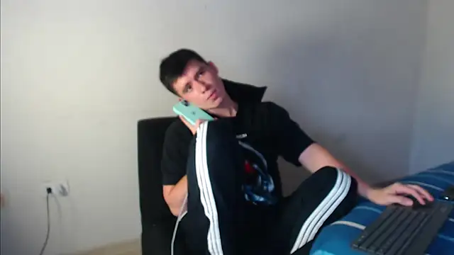 harry_greg21's Stripchat show and profile