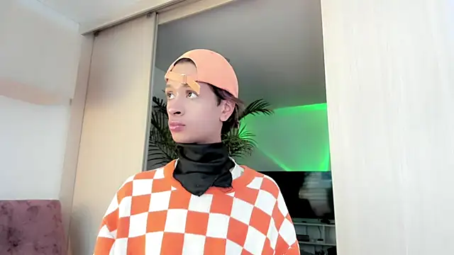 Sweet_Jack1's Stripchat show and profile