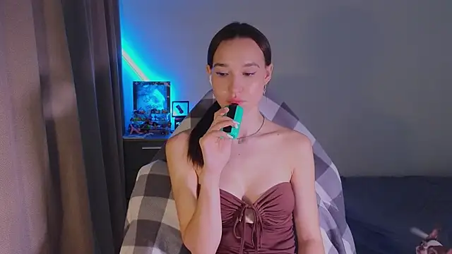 shey1i's Stripchat show and profile