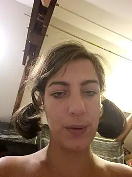 LoLa-69-X live sex cam