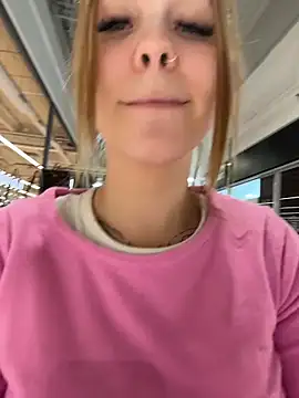 KittyMissyX live sex cam