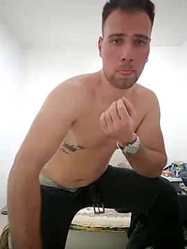 mrlyuis live sex cam