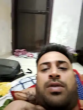 ITZ_GURU live sex cam