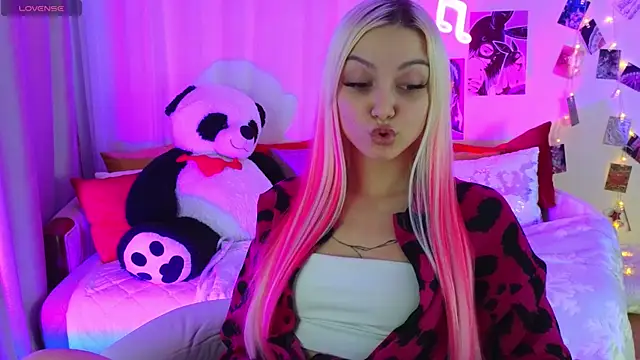 LinaLirian live sex cam