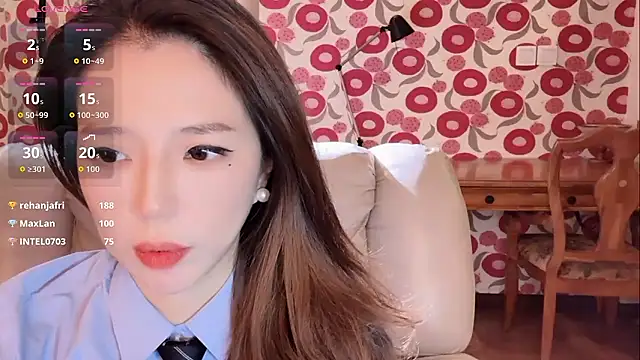 Agelin- live sex cam