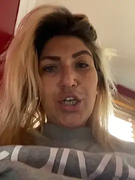 LittleMissEeve live sex cam