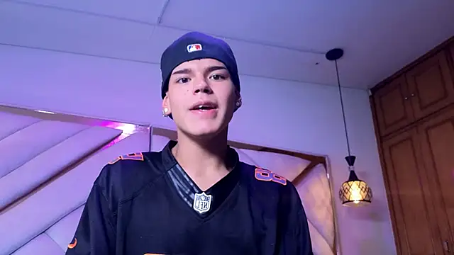 kevienmiet live sex cam