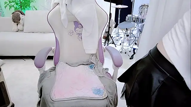 Evangelin-e live sex cam